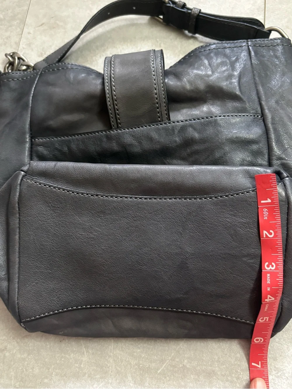 Frye Leather Ella Bucket Hobo Shoulder Bag Purse Pocketbook Carbon Grey Chain